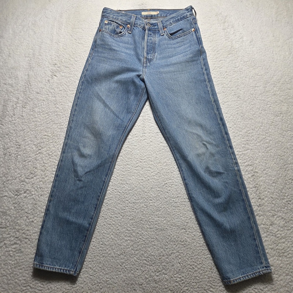 Levi's Wedgie Fit Premium Jeans Women's 26 Faded Blue Wash Taper Leg Button Fly